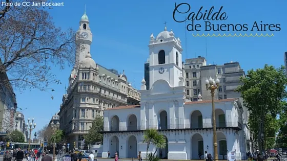 Afueras del Cabildo de Buenos Aires