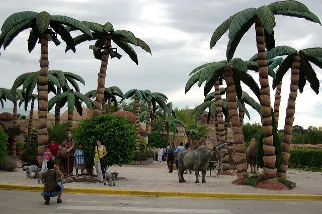 Entrada del Parque Tierra Santa