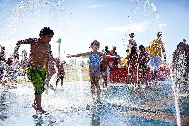 Niños jugando para buenos aires con niños