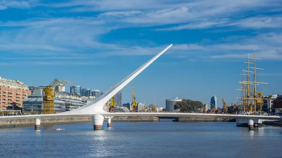 Puente de la mujer lugar que ver en buenos aires