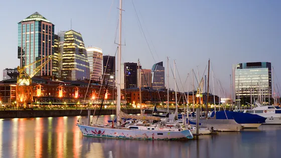 Barcos en Puerto madero