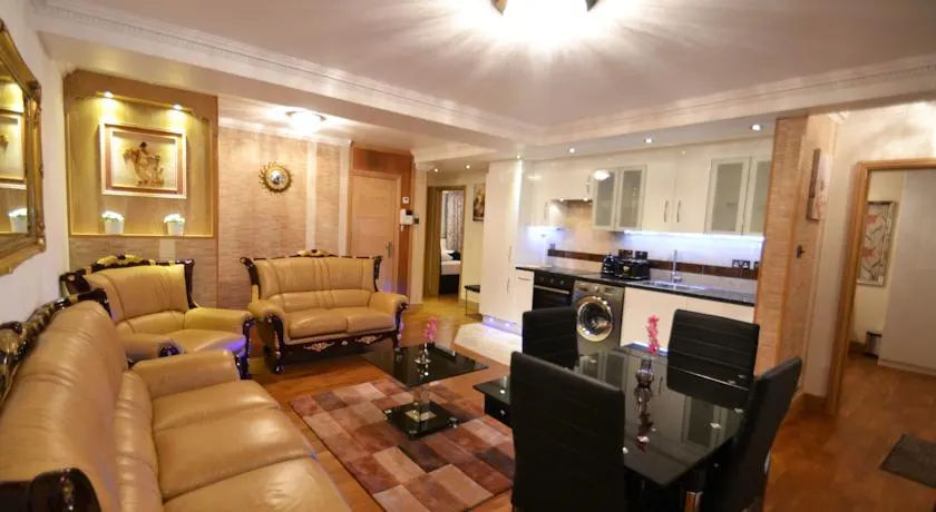 Hyde Park Suites