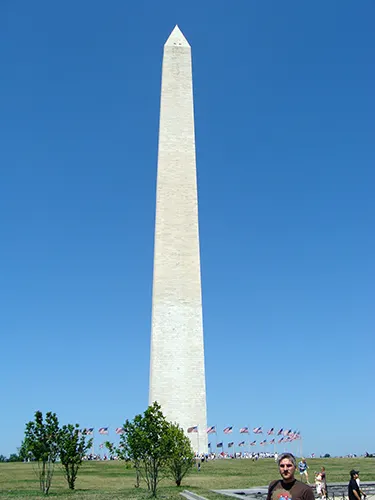 Obelisco Monumento a George Washinton, una de las visitas cercanas desde Nueva York - Foto de AHM