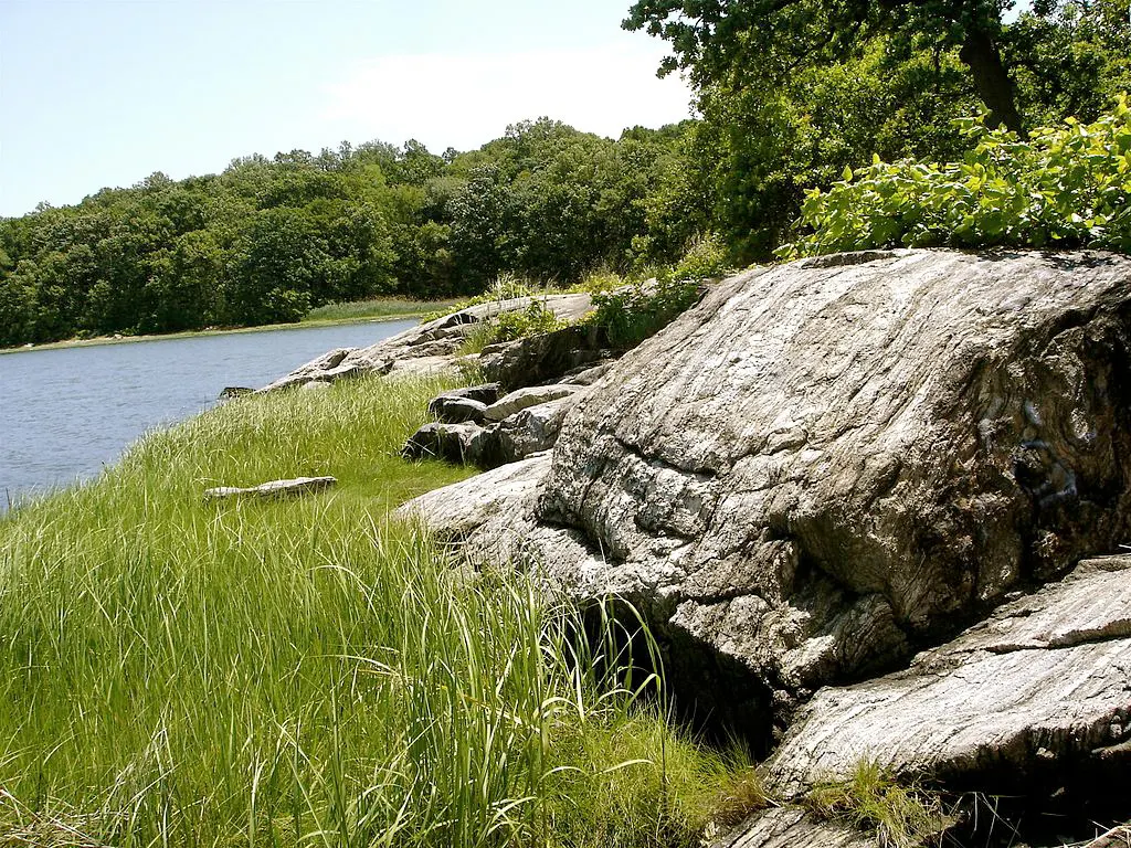 Pelham Bay Park - Imagen de Dominio Público vía Wikimedia - https://es.m.wikipedia.org/wiki/Archivo:Pelhambay1.jpg