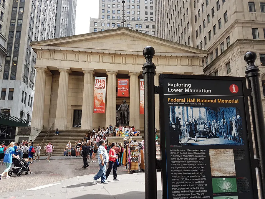 Fachada del Federal Hall National Memorial, edificio histórico. Foto de Andrea Hoare Madrid