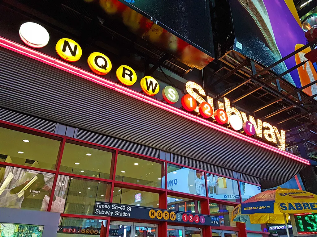 Estación del metro de Nueva York de Times Square, una de las más grandes y con más líneas. Foto de Andrea Hoare Madrid