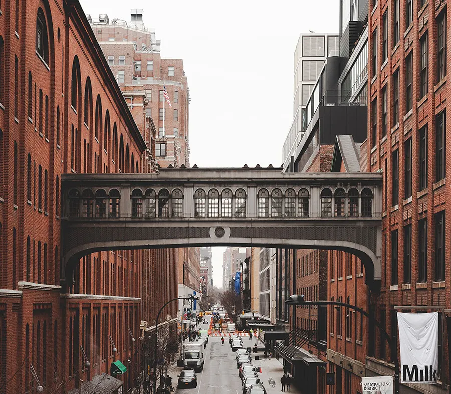 Pasarela de Chelsea Market vista desde el High Line Park - Foto de Javier Salido en Unsplash