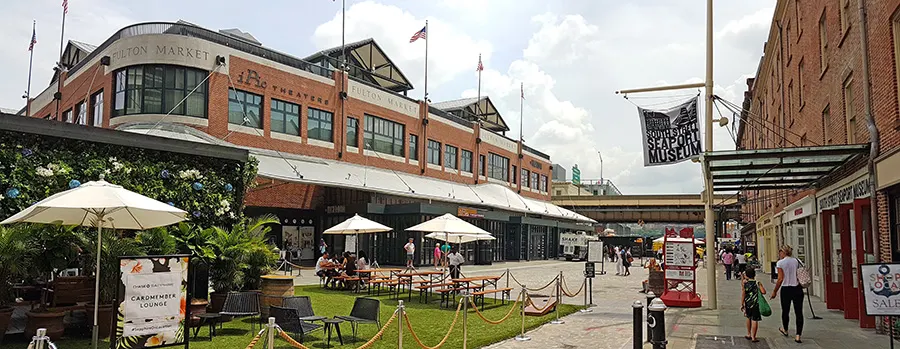 Fulton Market en South Street Seaport - Foto de AHM