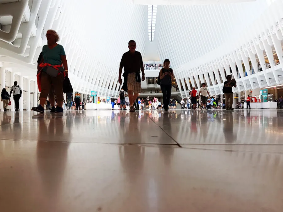 World Trade Center Transportation Hub: inside Calatrava's Oculus - Guide to transportation from New York to New Jersey - Photo by Andrea Hoare Madrid