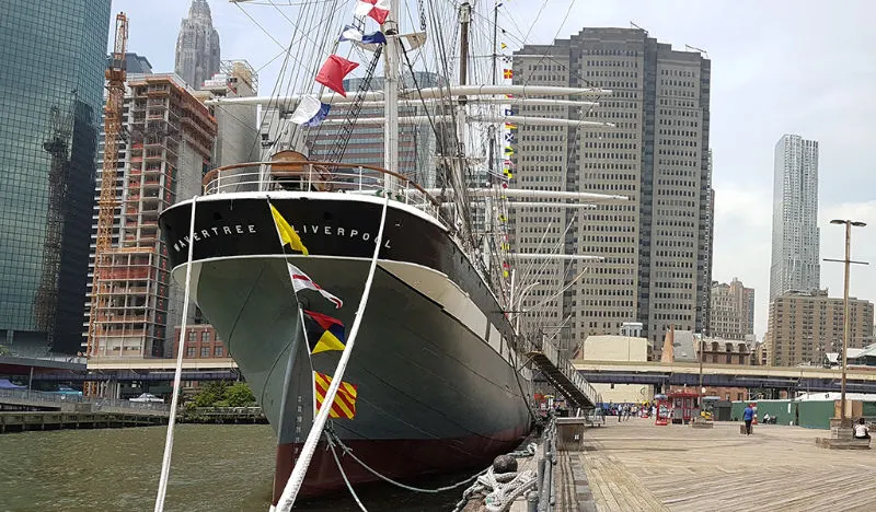 Barco Wavertree en el Muelle 16 de South Street Seaport, es parte de la colección de embarcaciones del Museo de South Street Seaport - Foto de Andrea Hoare Madrid