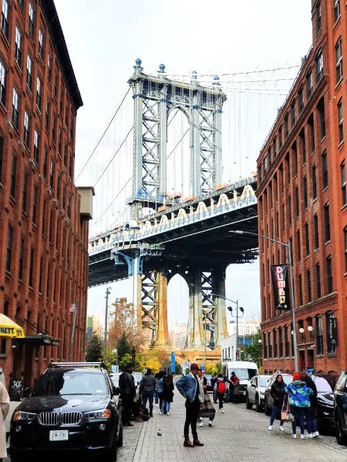 Framed view of the Manhattan Bridge seen from DUMBO - Photo by Andrea Hoare Madrid