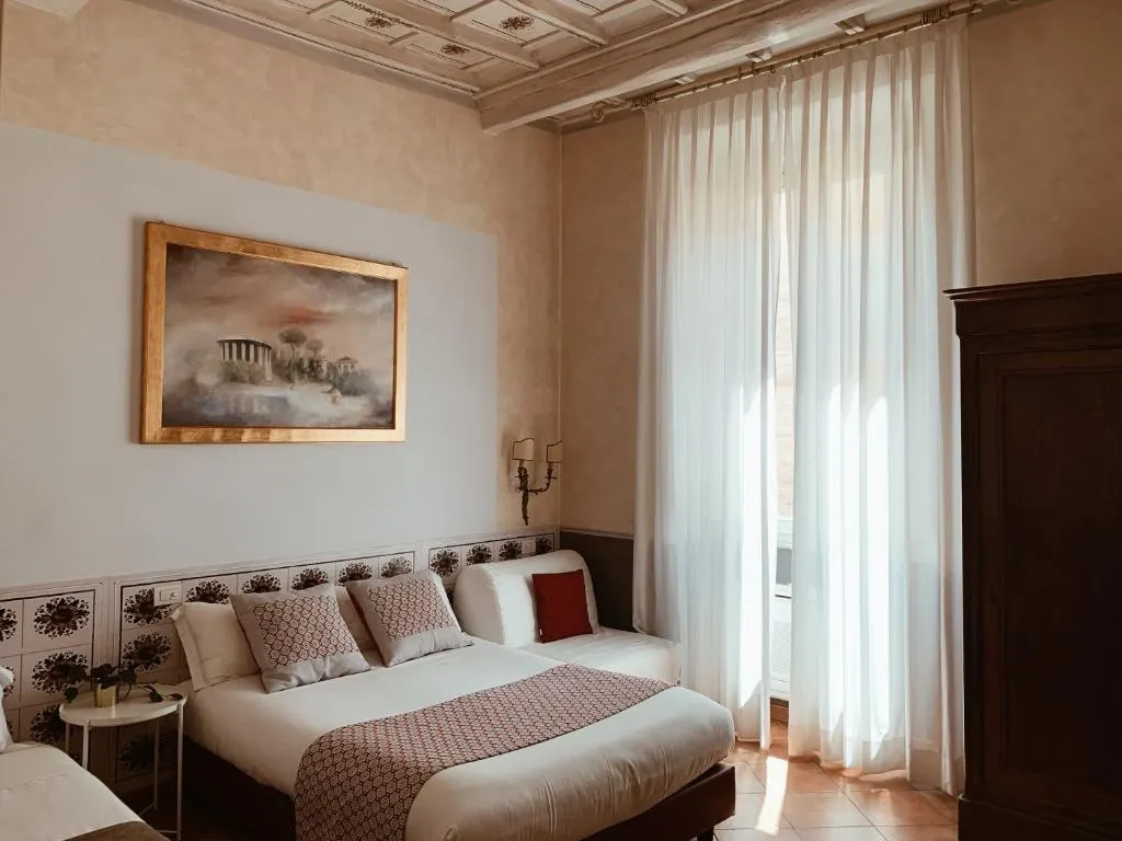 hotel trevi roma