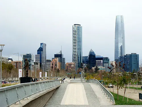 Vista de Vitacura desde el Parque Bicentenario. Foto de Andrea Hoare - Santiagoando