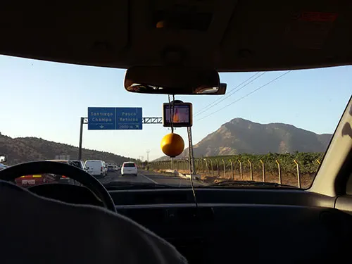 Manejar en Santiago - Interior de auto - AHM