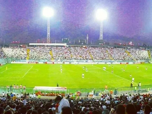 Imagen desde la tribuna principal del Estadio Monumental durante un partido de Copa Libertadores. Foto: Javier Ramírez-Musella/Santiagoando.com