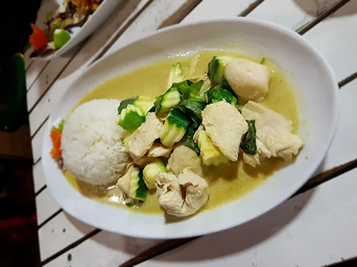 Curry del Lai Thai en el Barrio Franklyn - Foto de AHM