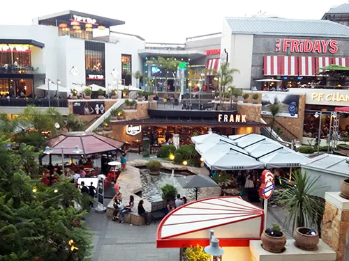 Boulevard Gastronómico del Parque Arauco. Foto de AHM