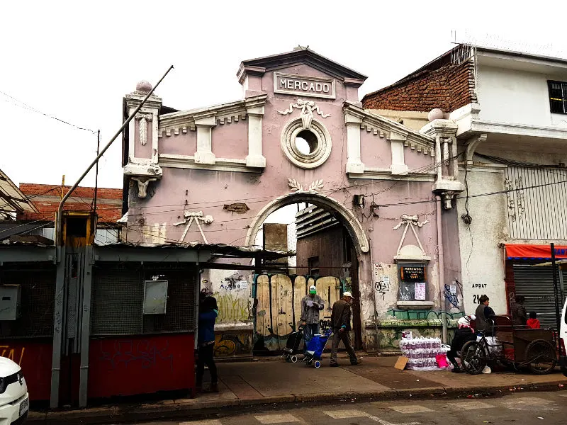 Entrada del antiguo Mercado de Carnes Matadero Franklin - Foto de Andrea Hoare Madrid
