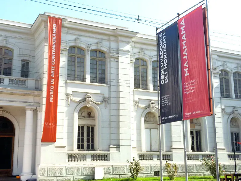 Frontis del Edificio del Museo de Arte Contemporáneo Quinta Normal - Foto de AHM