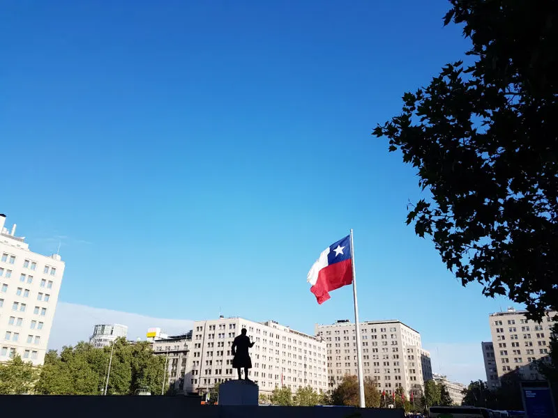 Plaza de la Bandera y edificios del Barrio Cívico de Santiago vistos desde la Plaza de la Ciudadanía - Foto de Andrea Hoare Madrid