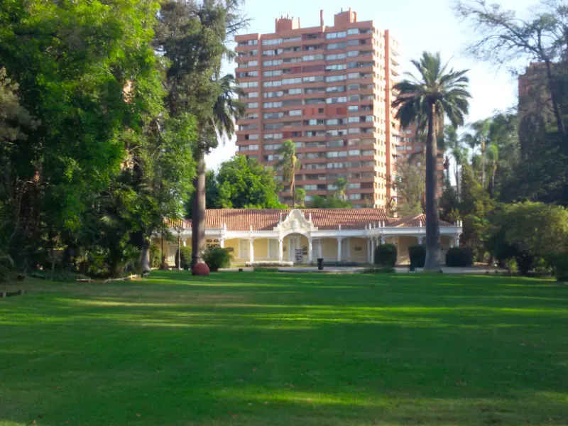 Casa Santa Rosa de Apoquindo, sede del Centro Cultural que alberga el Museo de la Chilenidad y la Colección Mac Keller - Foto de Andrea Hoare Madrid