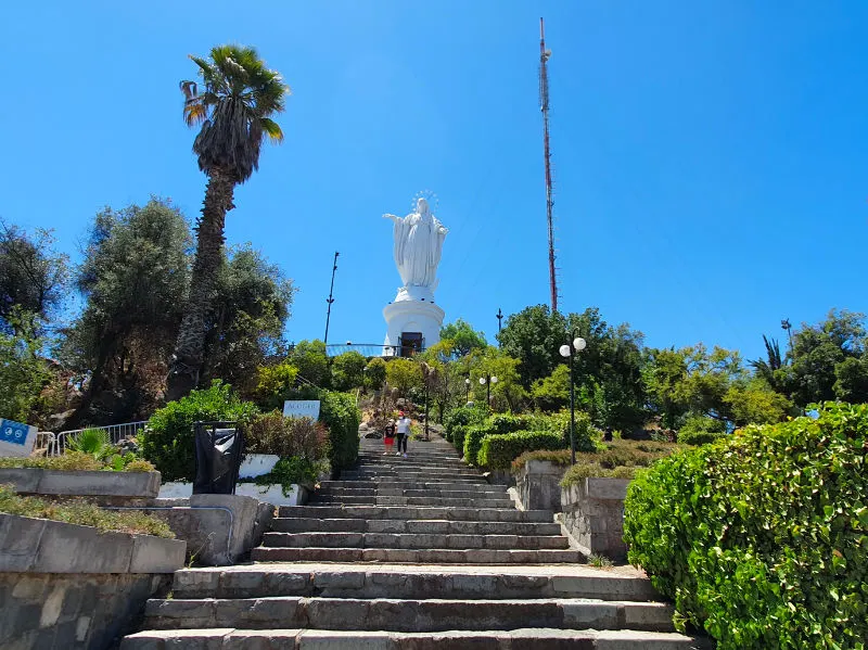 Virgen del Cerro San Cristóbal o Parque Metropolitano de Santiago - Foto de Andrea Hoare Madrid