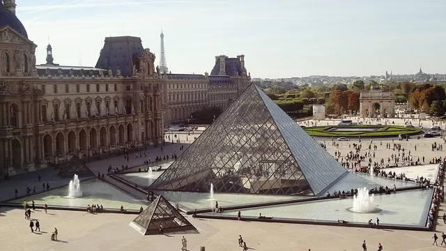 Museu do Louvre Paris