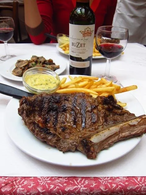 Le Bouillon Chartier - Comer em Paris
