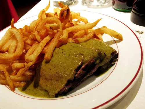 Le Relais de l'Entrecôte - Comer em Paris Le Relais de l'Entrecôte