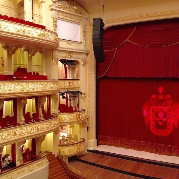 Interior teatro municipal de lima