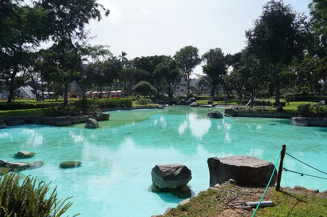 Lago del parque de la exposicion