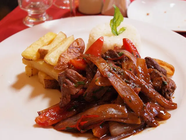 Lomo Saltado