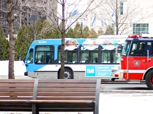 Buses un medio de transporte en Montreal