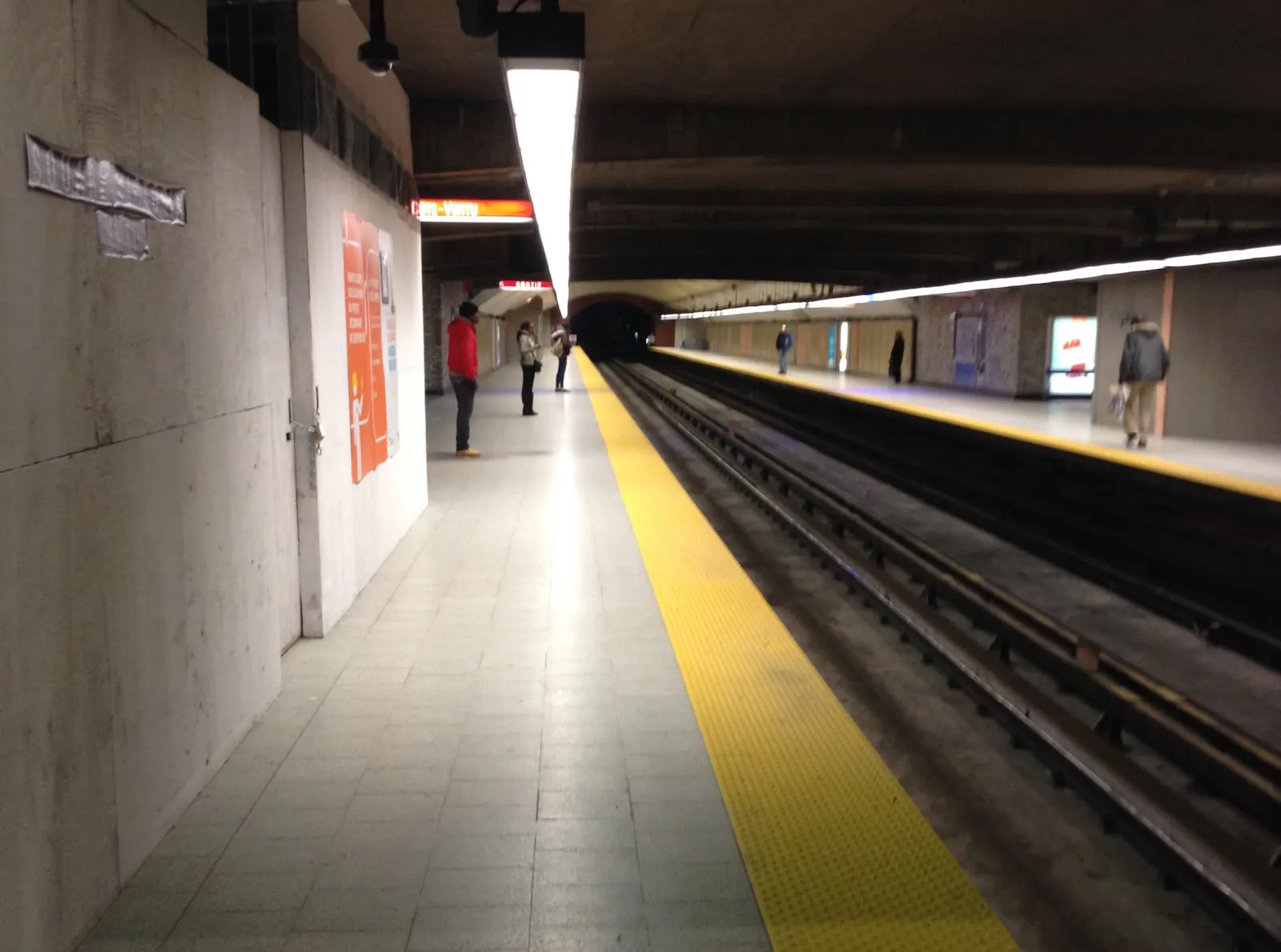 El metro un transporte de Montreal