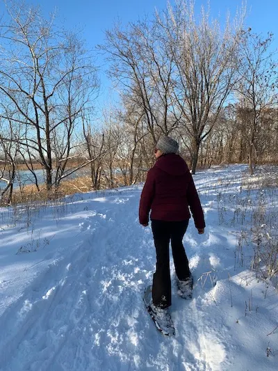 Caminando con raquetas en invierno