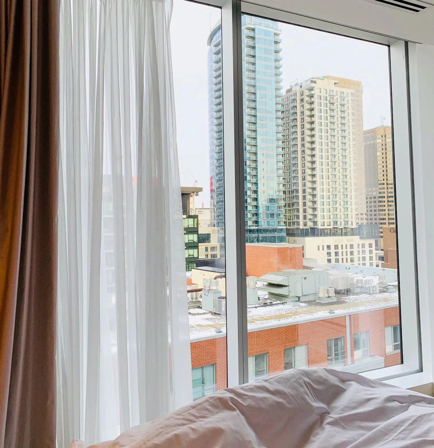 Vista hotel downtown montreal