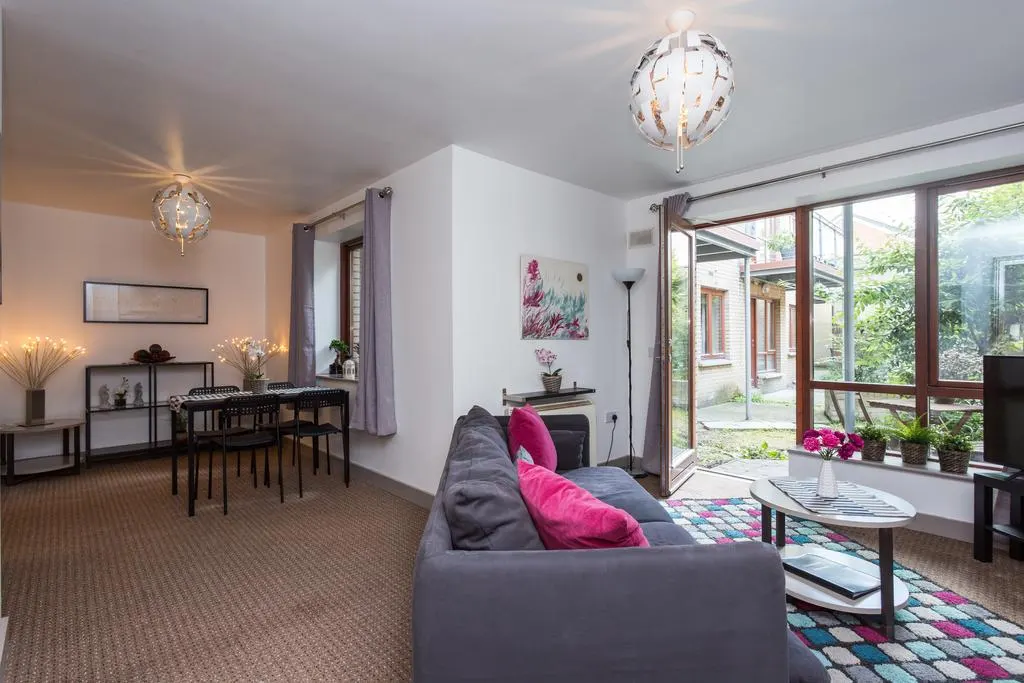 Hanbury Mews 3