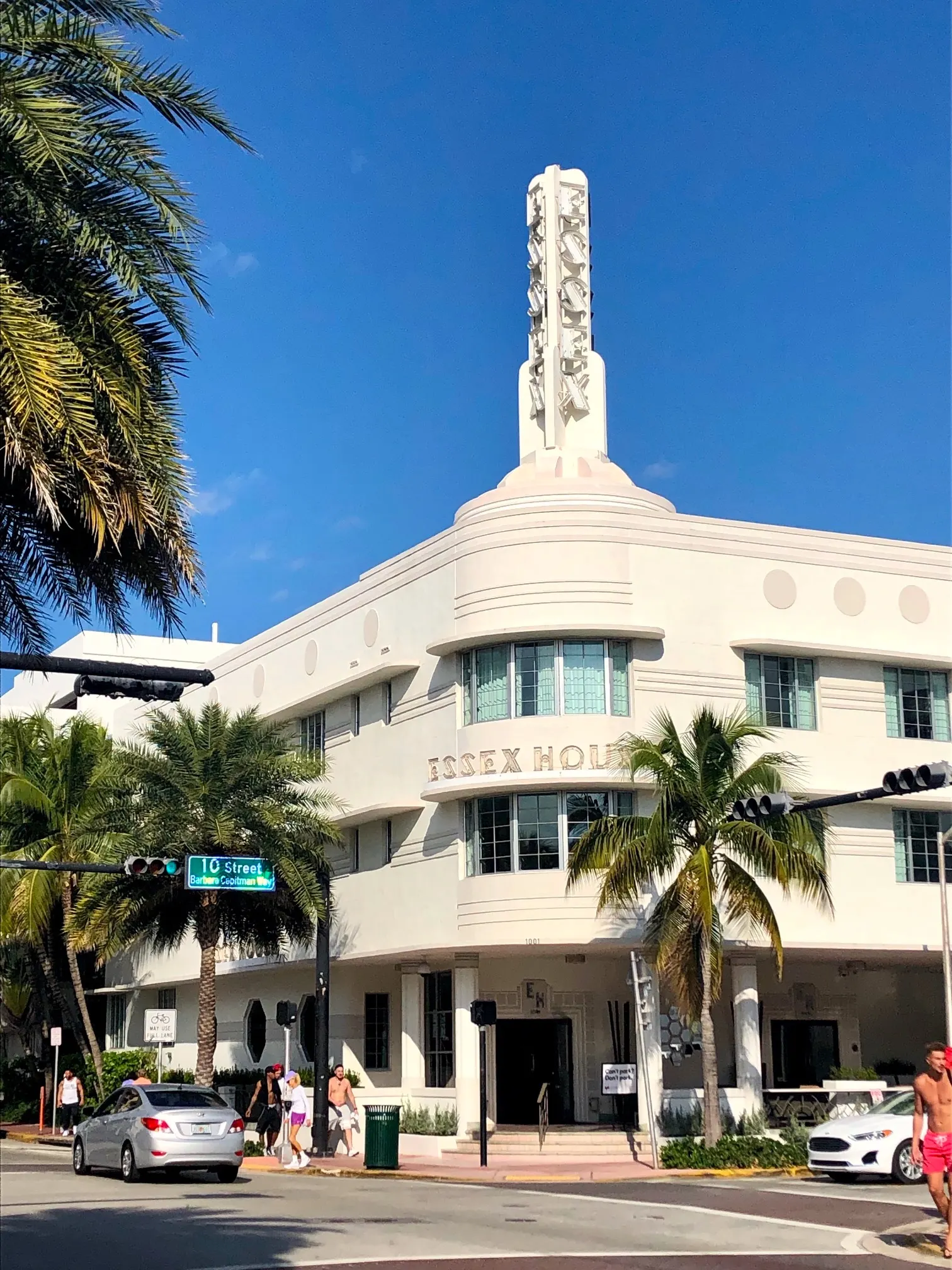 Hotel Art Deco en la avenida Collins
